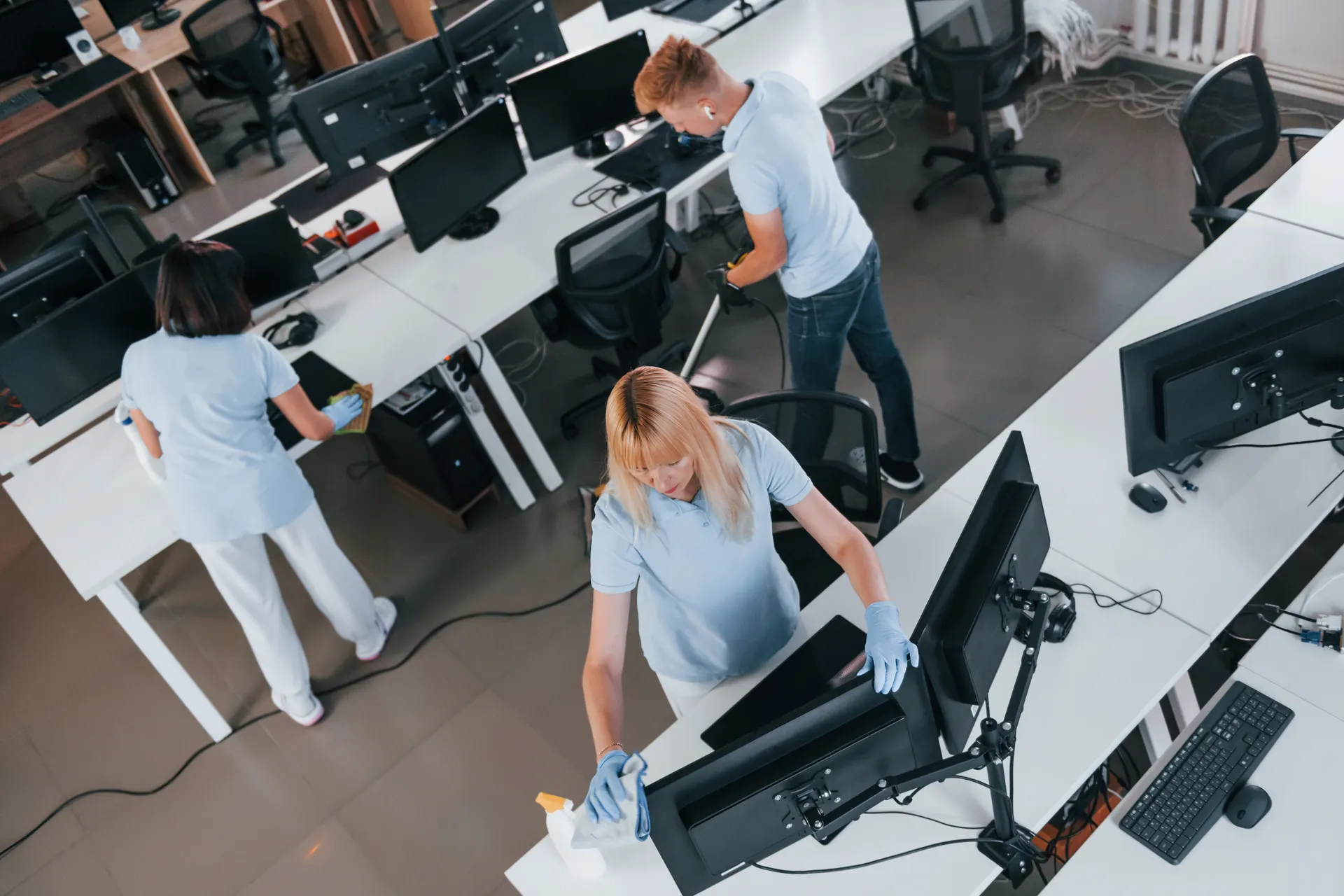 Limpieza de un espacio de trabajo en Barcelona