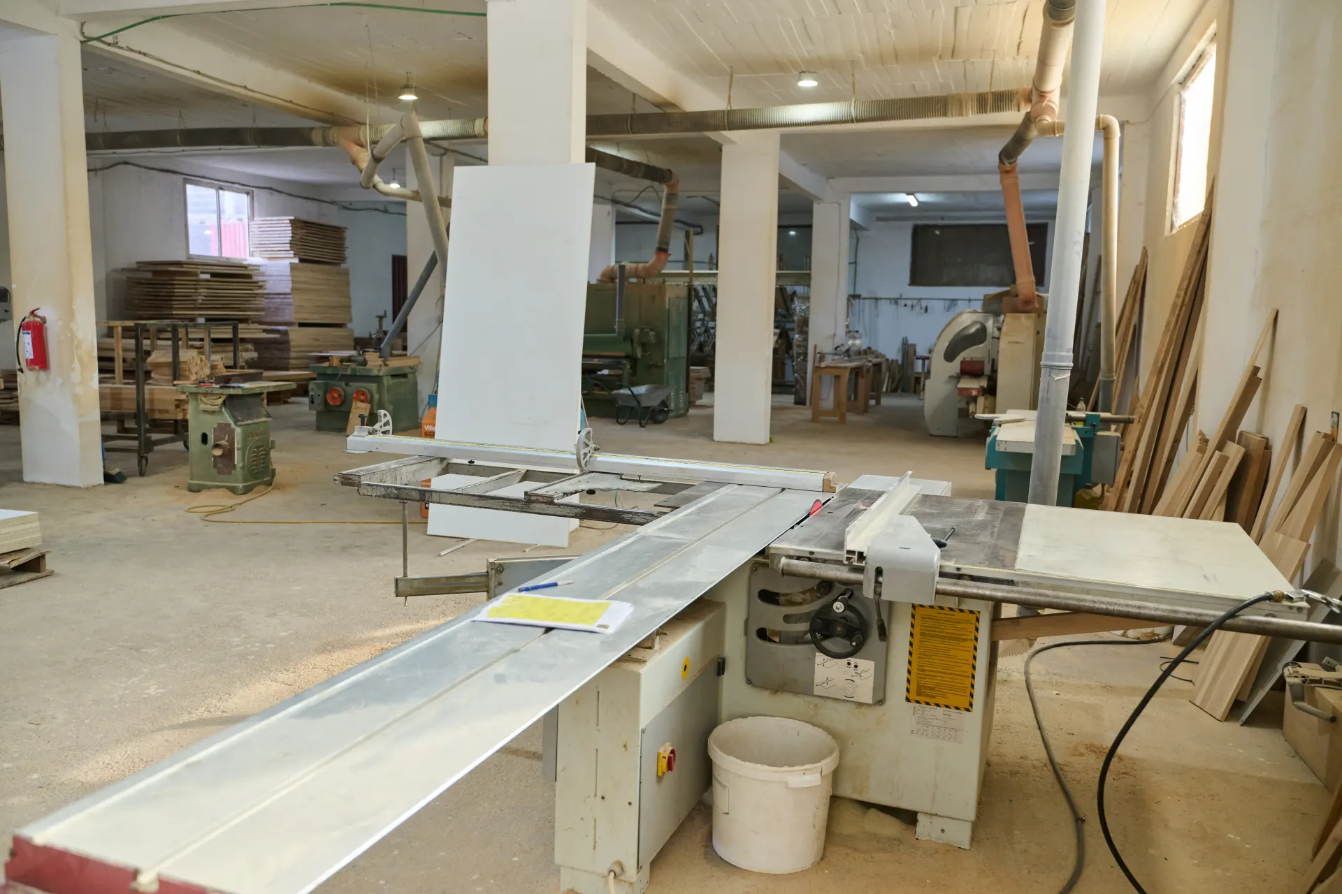 Espacio comercial vacío antes de comenzar la reforma