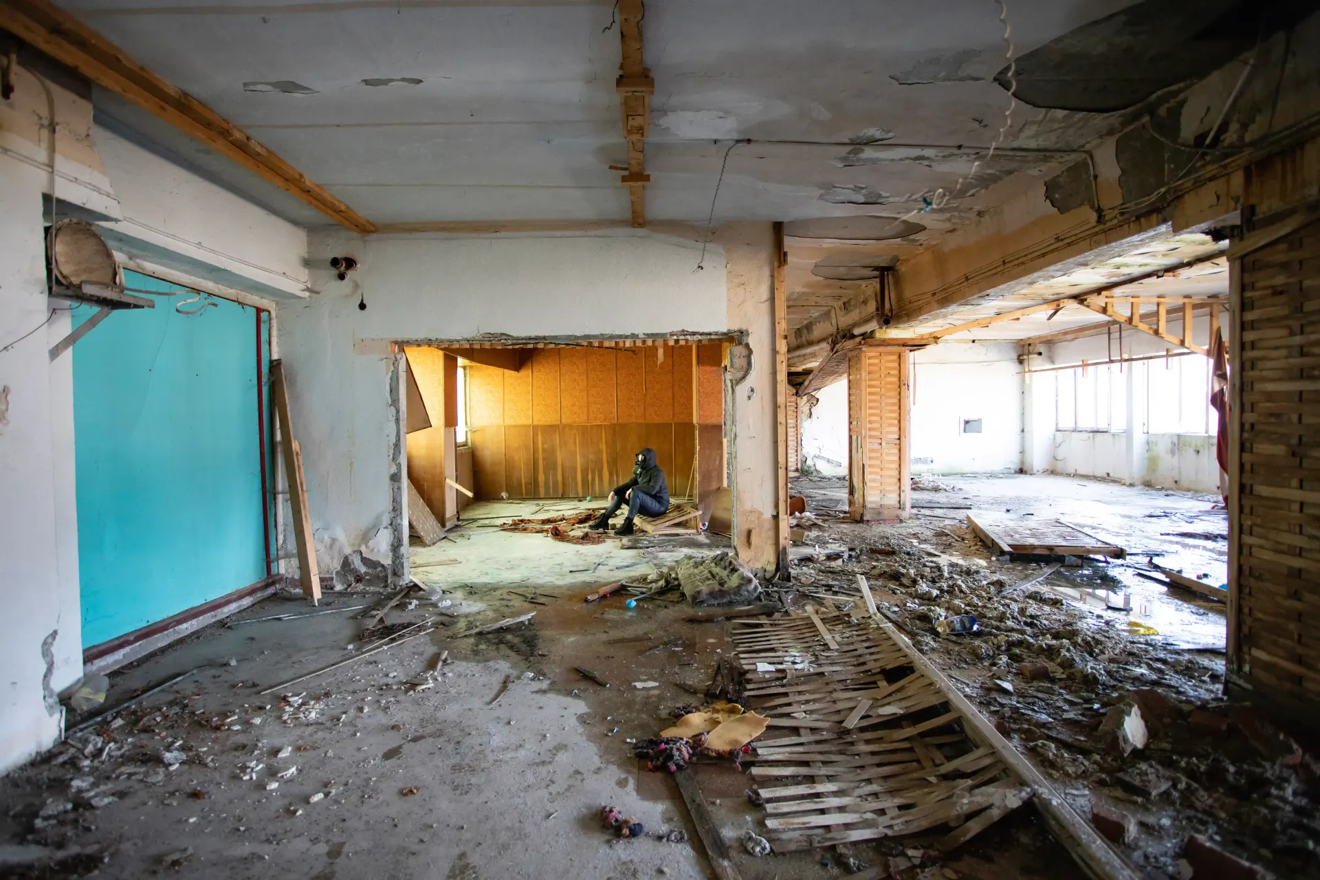 Espacio comercial durante la retirada de equipamiento